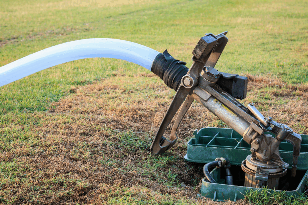 Repair-Leaking-Gutter-Corner-1200x800